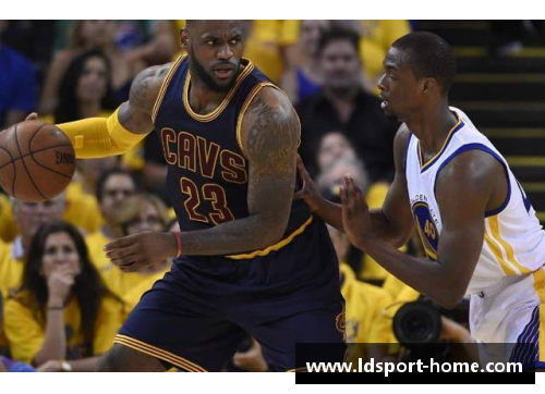 NBA虎扑：詹姆斯和杜兰特的超级交易传闻引发球迷热议